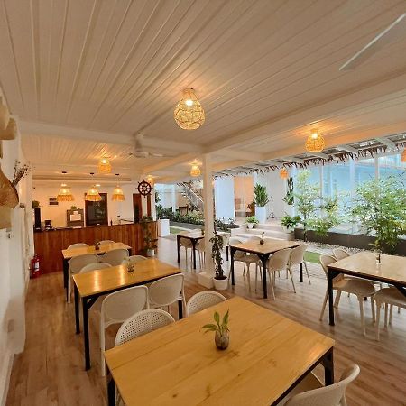 Anlio Resort Dauis Exteriör bild